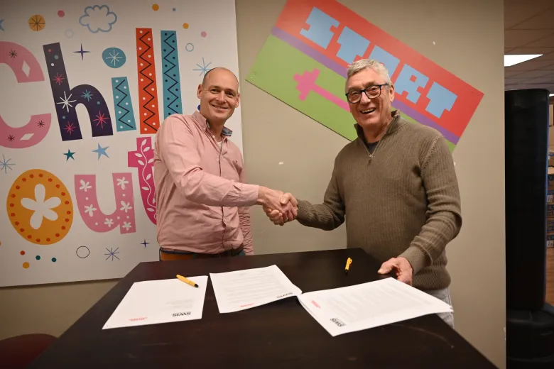 Tekenmoment Leiden Marathon Matthias Snoei Tjeer Scheffer-copyright Emile van Aert